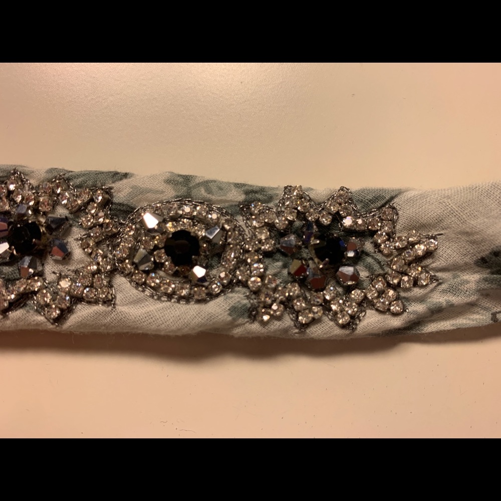 ✨ Anthropologie crystal bandana wrap bracelet - Picture 12 of 13
